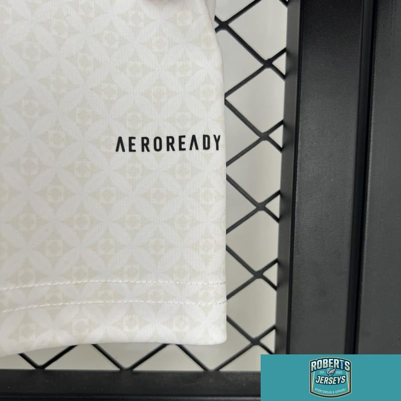 7b2389bed94df834.jpg