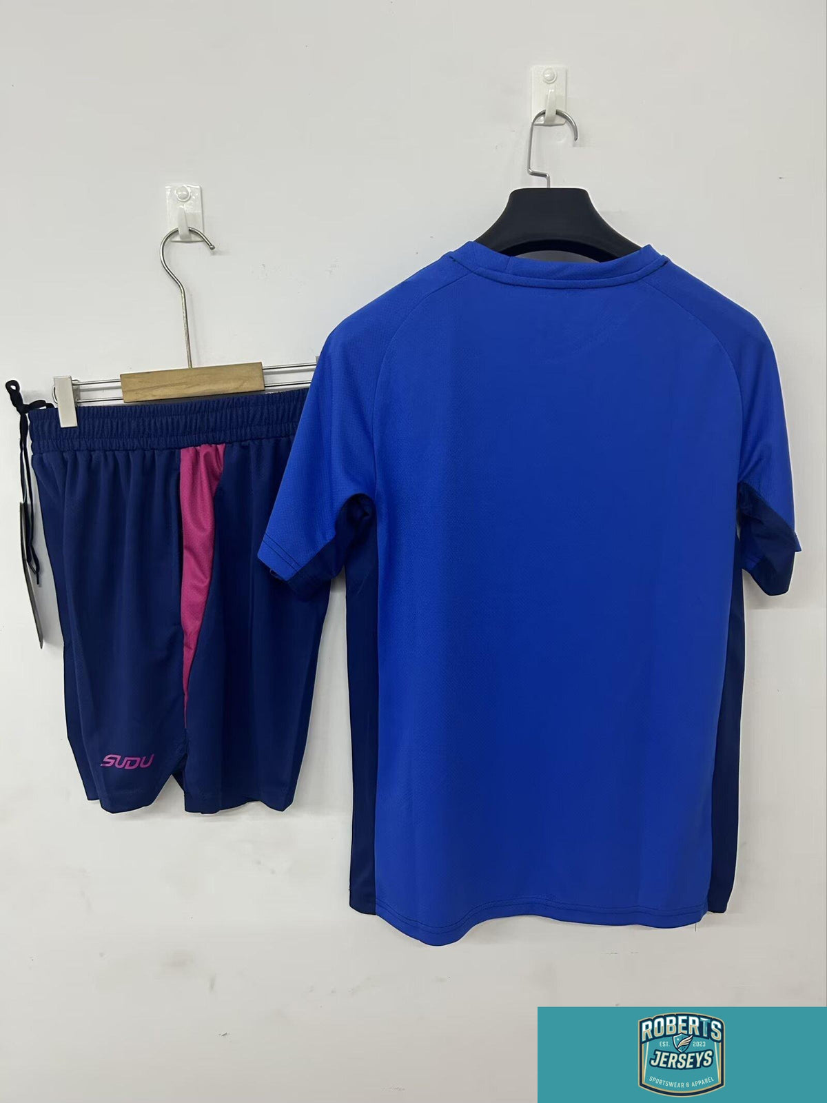922f1e5410800e47.jpg