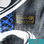 963cf8303cbfe8ea.jpg